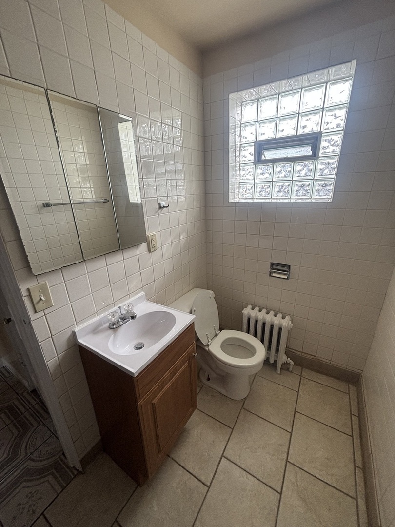 4053 North Mobile Avenue Chicago IL 60634