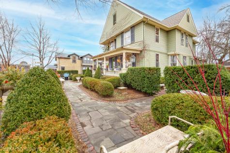 428 West State Street Geneva IL 60134