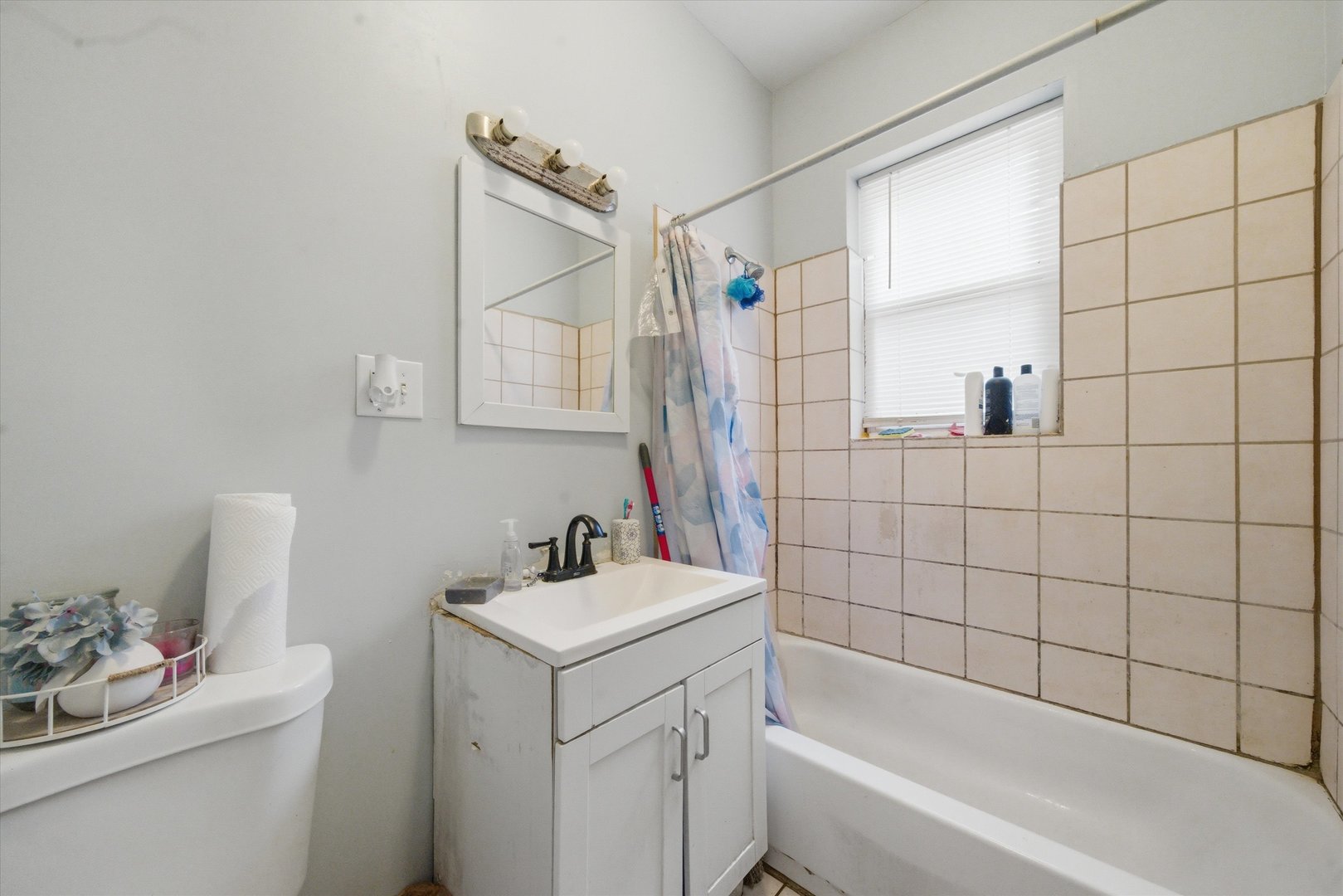 431 East 79th Street Chicago IL 60619