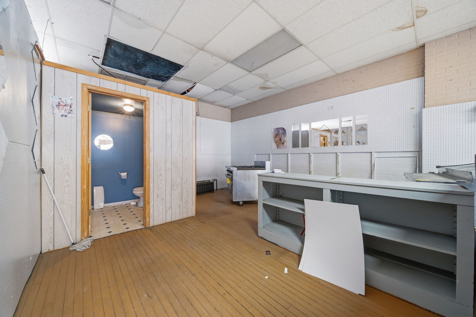 13016 Western Avenue S Blue Island IL 60406