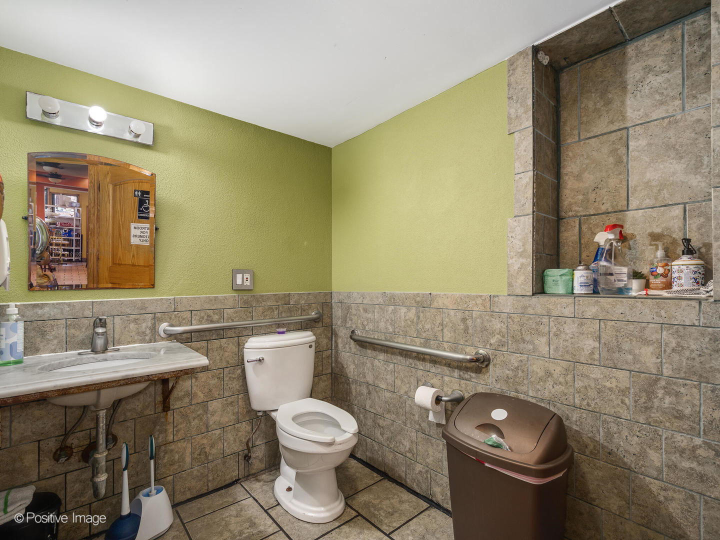1517 West Taylor Street Chicago IL 60607