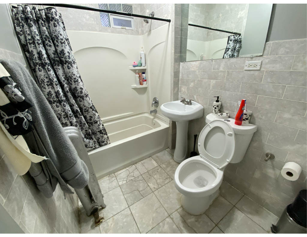 3104 West 64th Street Chicago IL 60629