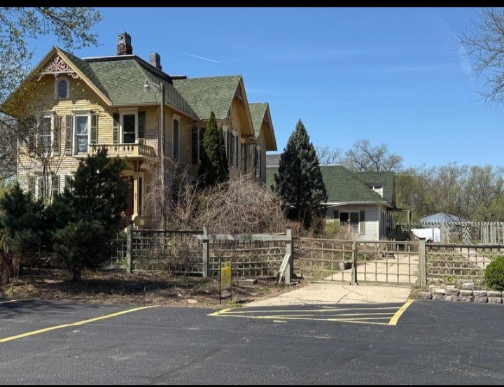 2520 N Main Street Rockford IL 61107