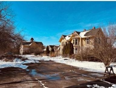 2520 N Main Street Rockford IL 61107