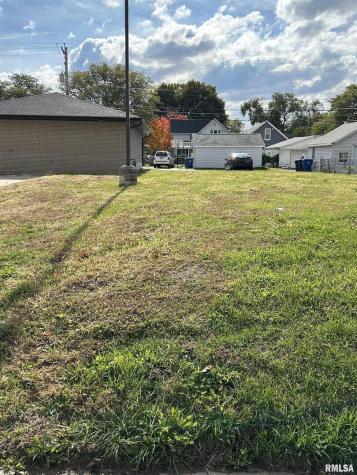 1611 7TH Street Moline IL 61264