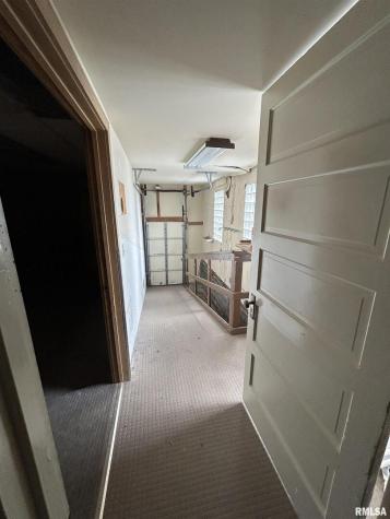 1611 7TH Street Moline IL 61264