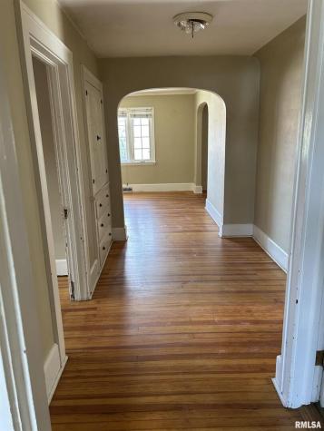 1611 7TH Street Moline IL 61264