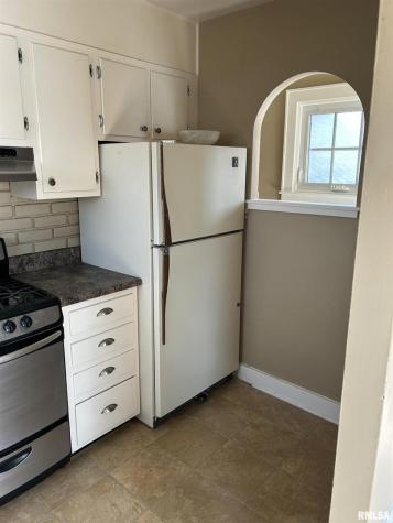 1611 7TH Street Moline IL 61264