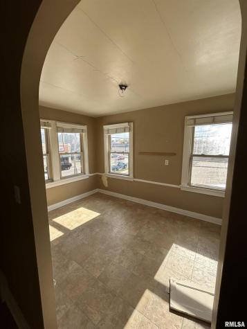 1611 7TH Street Moline IL 61264