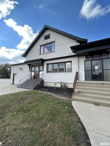1611 7TH Street Moline IL 61264