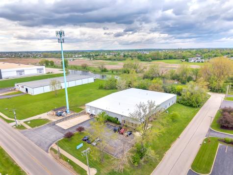 197 Alder Drive North Aurora IL 60542
