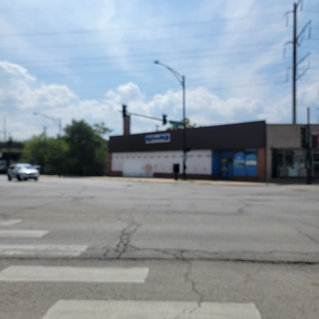 9278 South South Chicago Avenue Chicago IL 60617