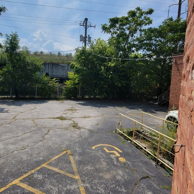 9278 South South Chicago Avenue Chicago IL 60617