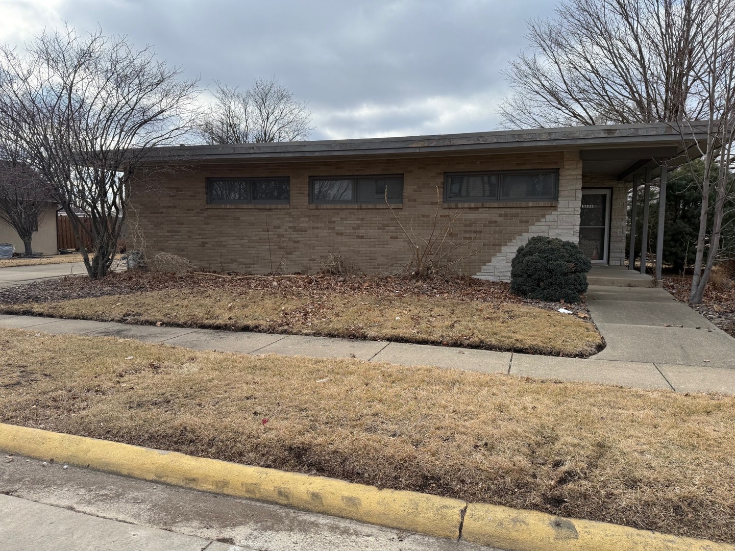 341 West Walnut Street Oglesby IL 61348