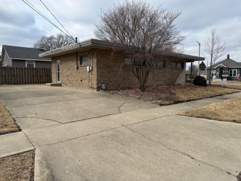 341 West Walnut Street Oglesby IL 61348