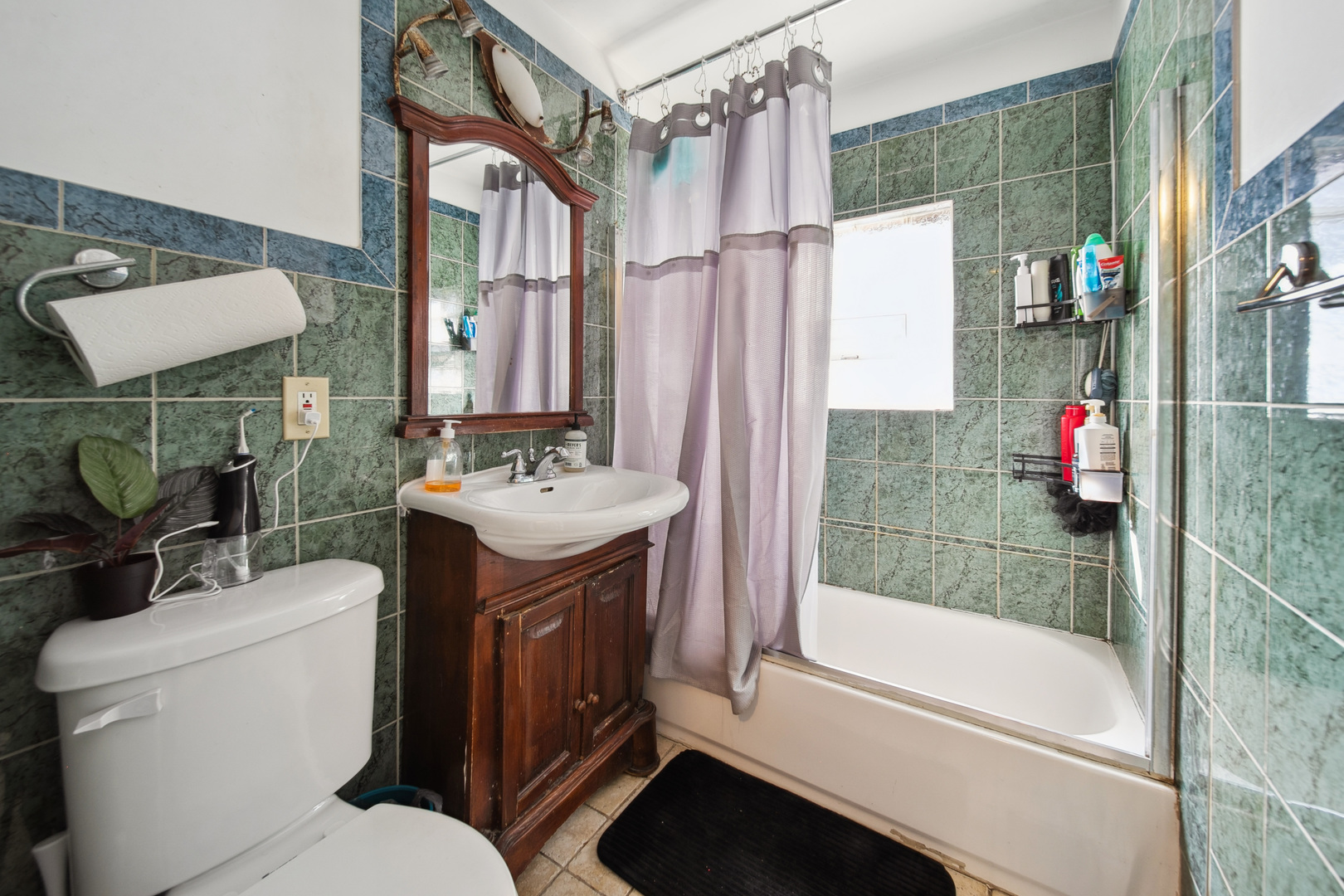 4351 North Western Avenue Chicago IL 60618