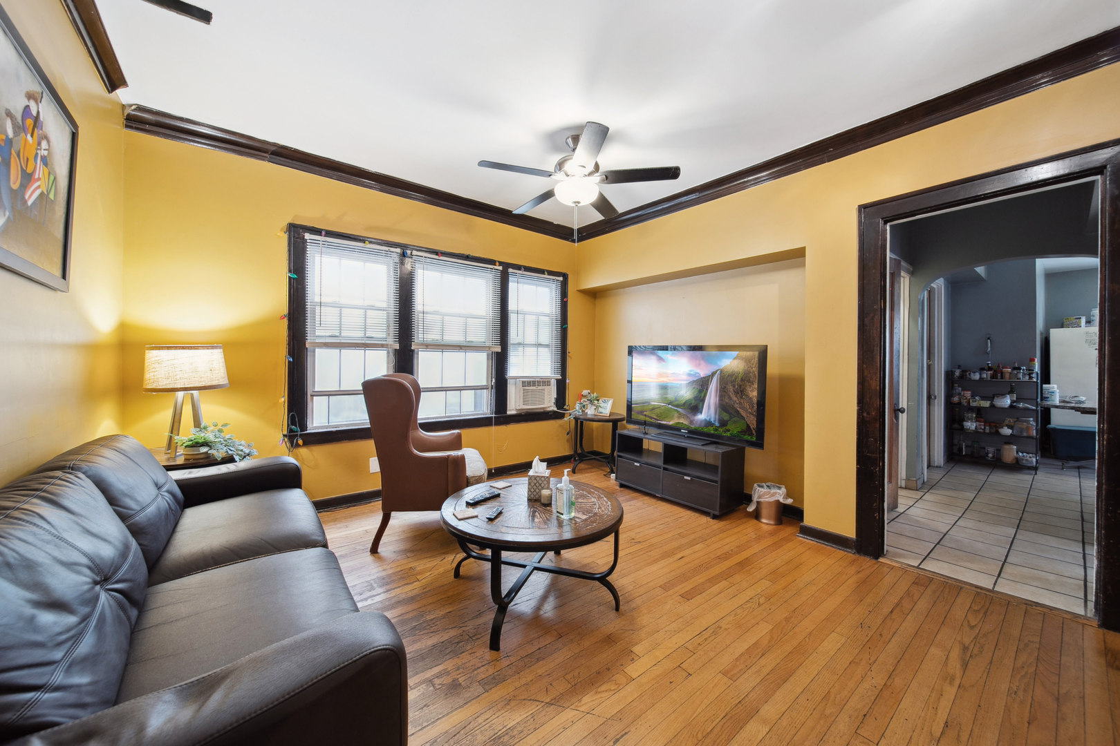 4351 North Western Avenue Chicago IL 60618