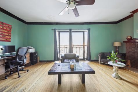 4351 North Western Avenue Chicago IL 60618
