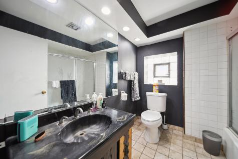 4351 North Western Avenue Chicago IL 60618