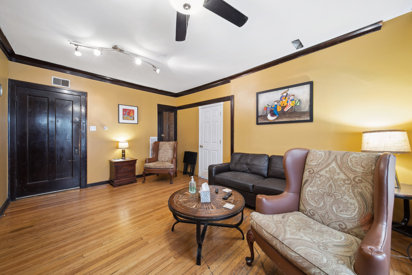 4351 North Western Avenue Chicago IL 60618