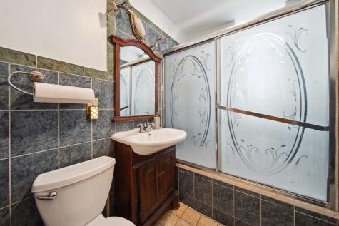 4351 North Western Avenue Chicago IL 60618