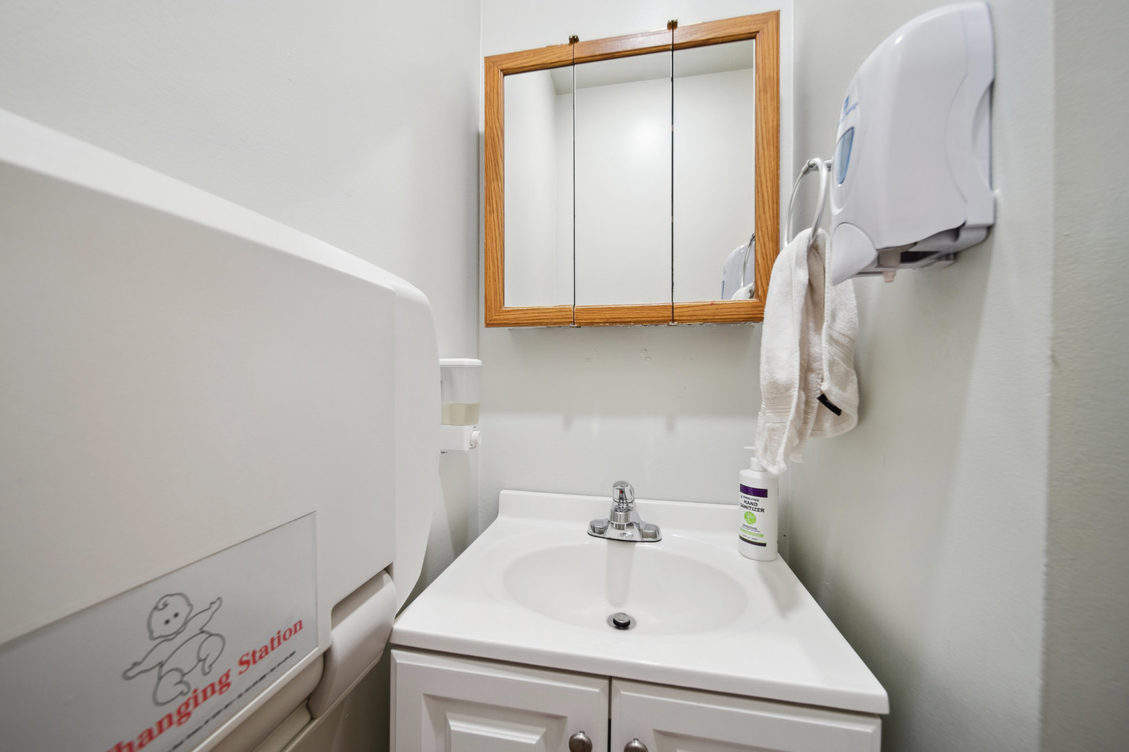 4351 North Western Avenue Chicago IL 60618