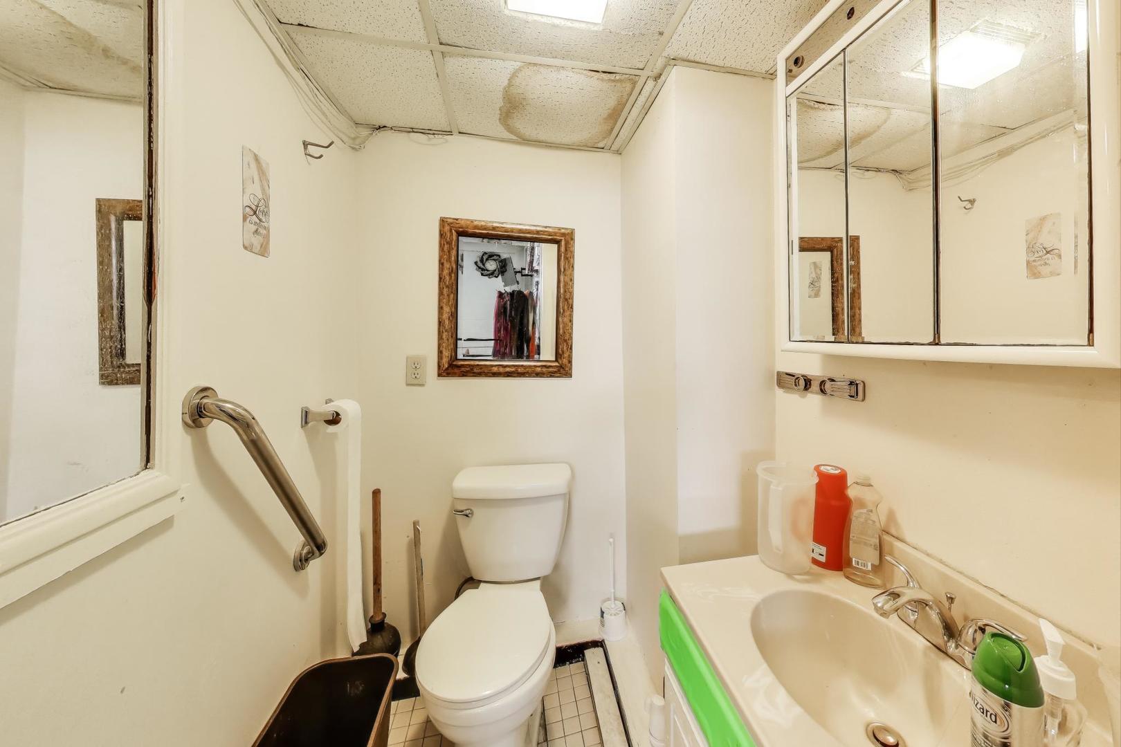 9215 South Ashland Avenue Chicago IL 60620