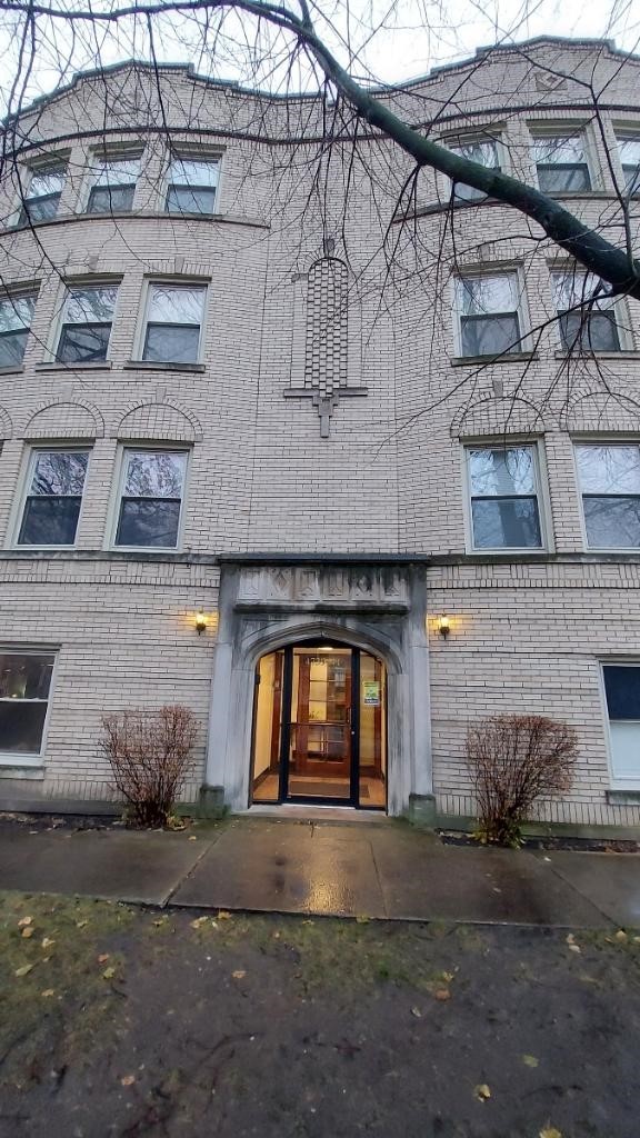 4739 Washington Street Skokie IL 60076