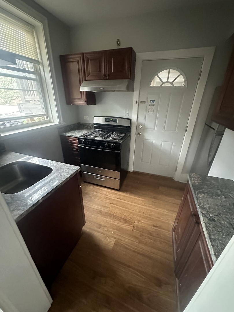 4739 Washington Street Skokie IL 60076