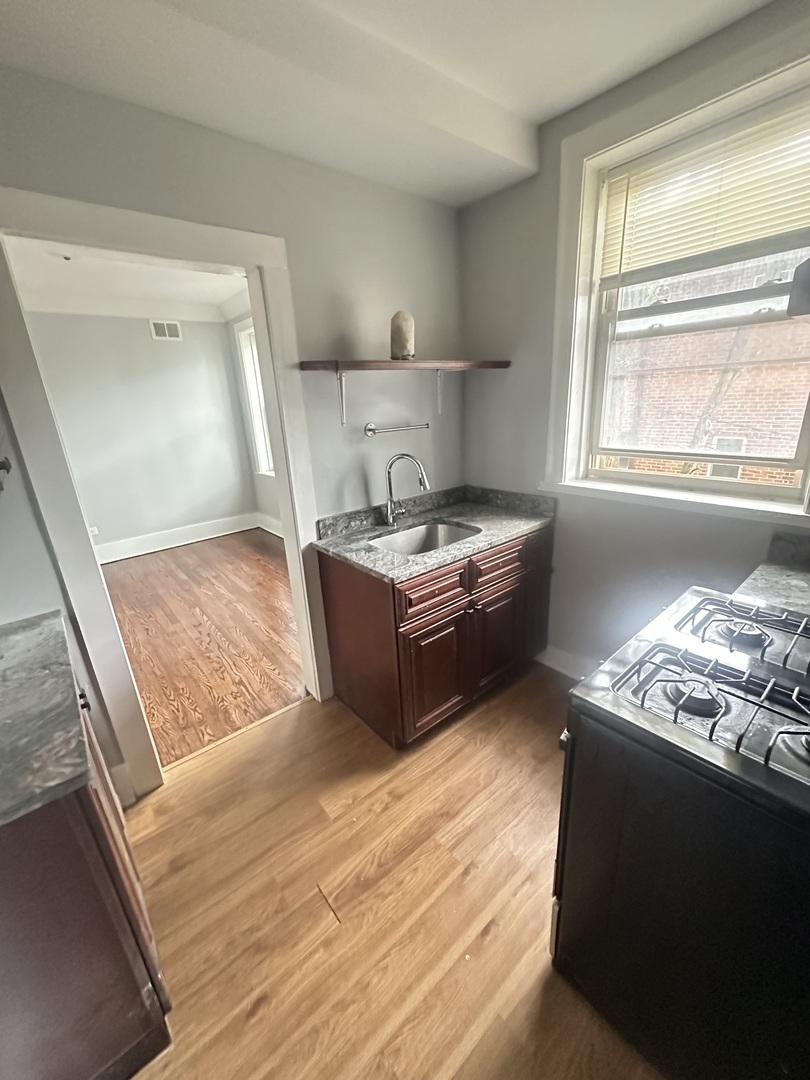 4739 Washington Street Skokie IL 60076
