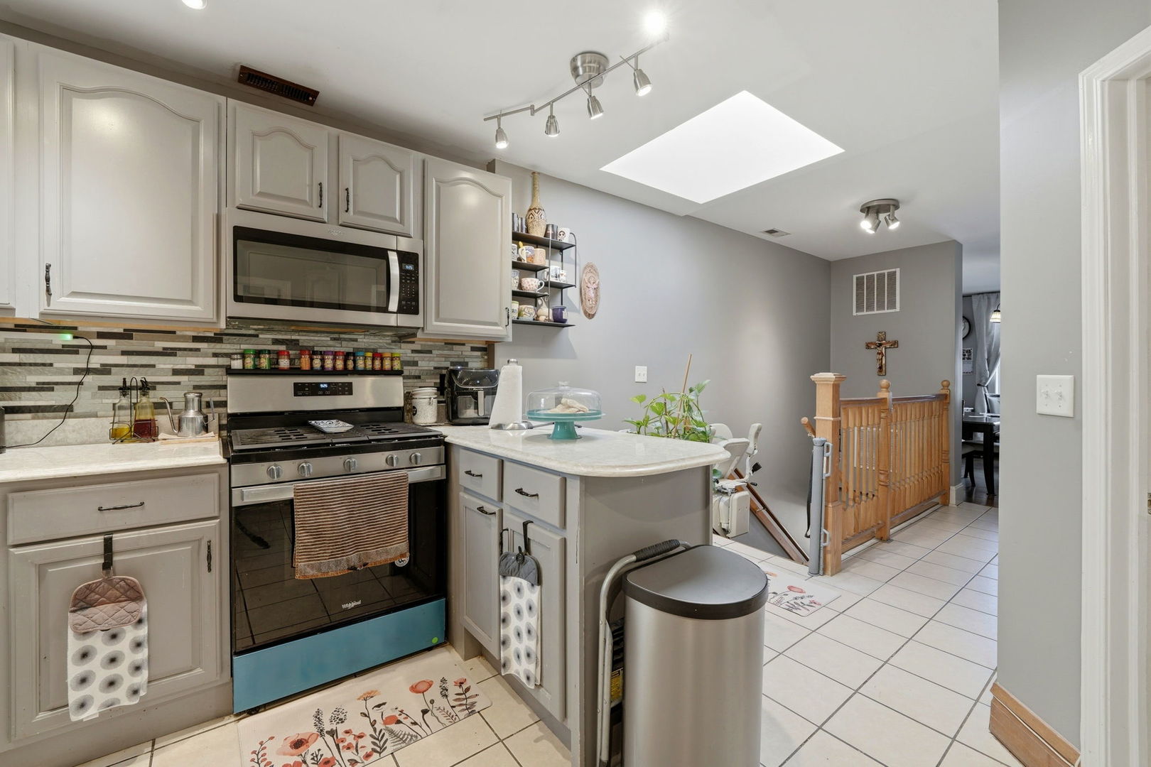 2923 West Diversey Avenue Chicago IL 60647