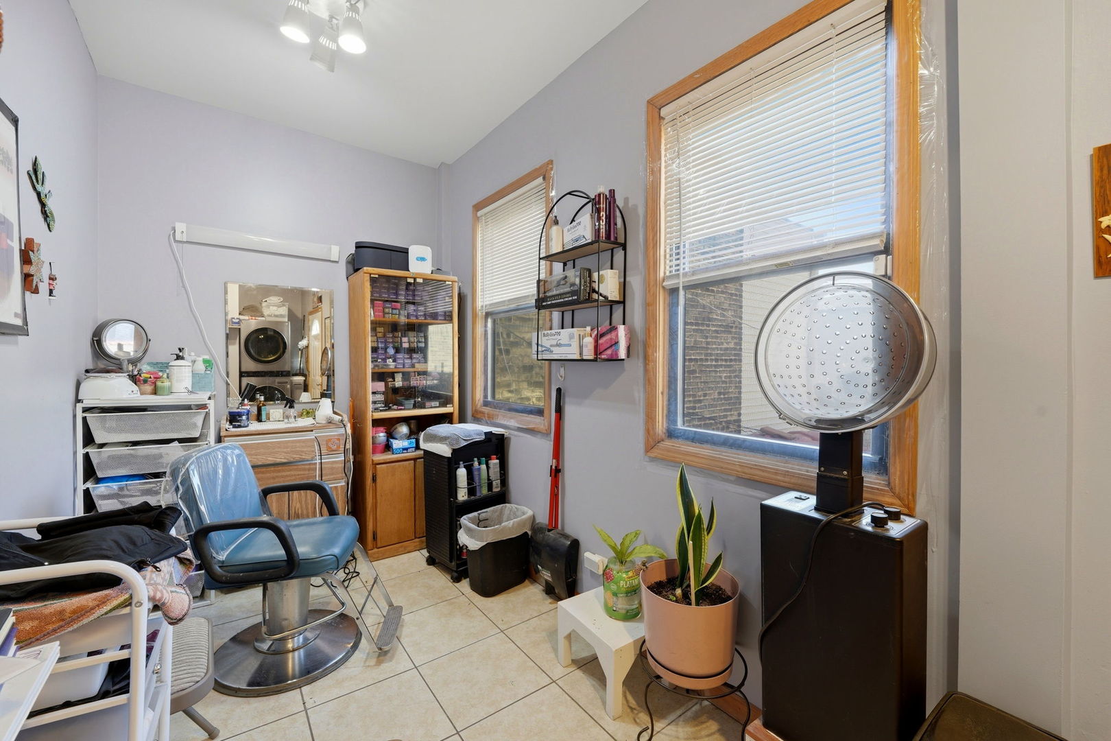 2923 West Diversey Avenue Chicago IL 60647