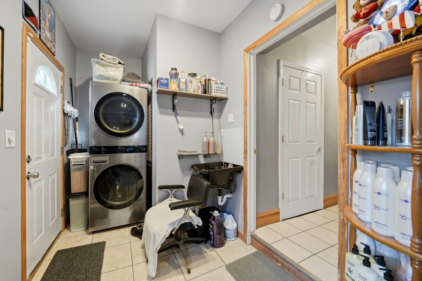 2923 West Diversey Avenue Chicago IL 60647