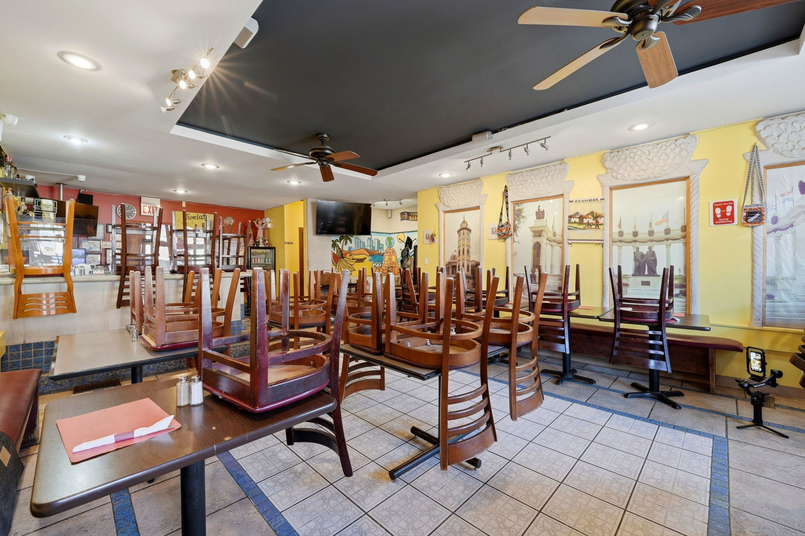 2923 West Diversey Avenue Chicago IL 60647