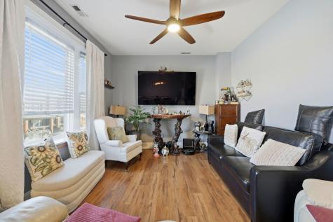 2923 West Diversey Avenue Chicago IL 60647