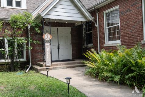9411 South 51st Avenue Oak Lawn IL 60453