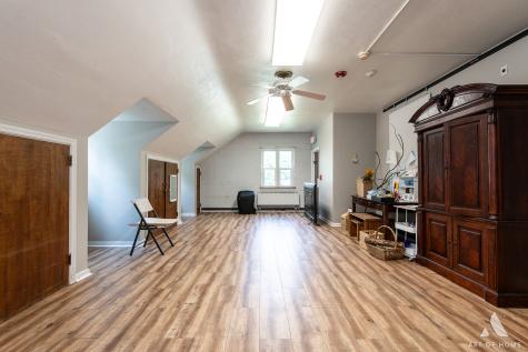 9411 South 51st Avenue Oak Lawn IL 60453