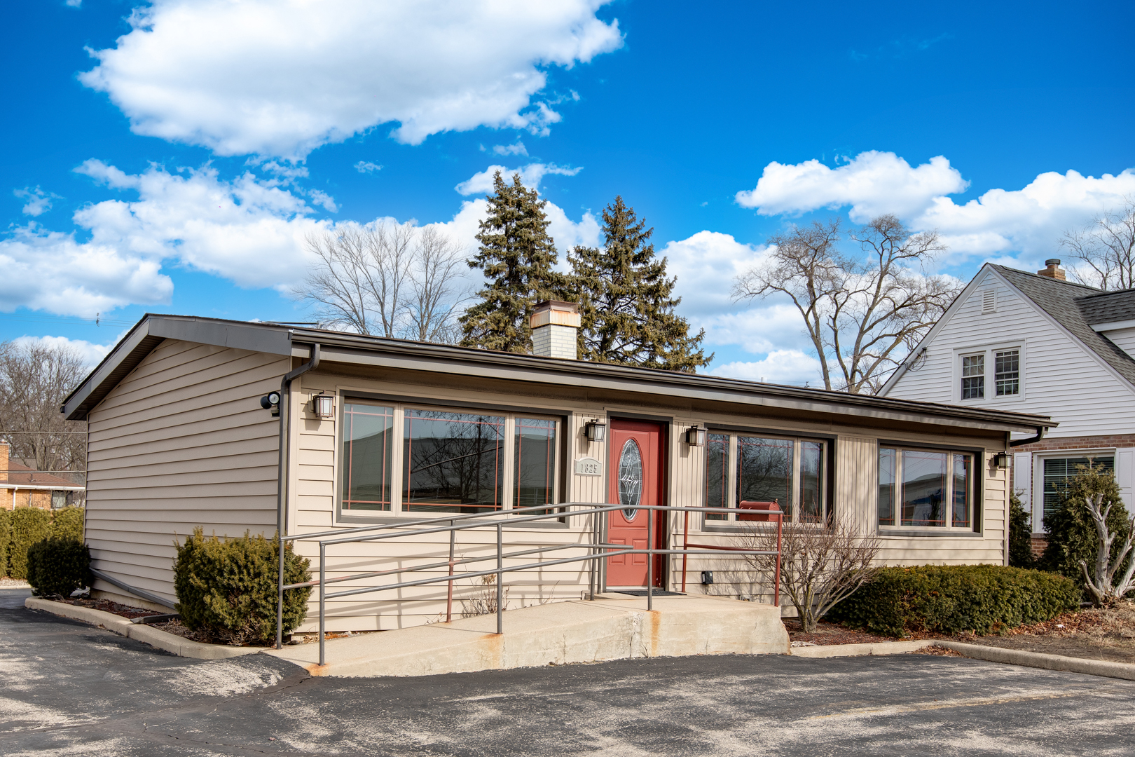 1825 East Roosevelt Road Wheaton IL 60187