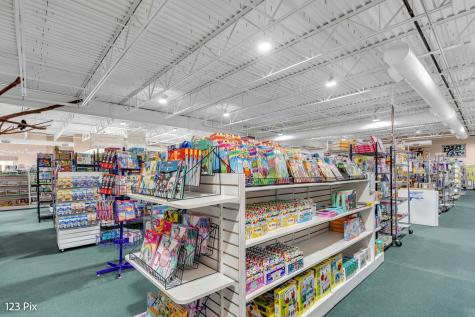 625 North Bridgeport Terrace Lindenhurst IL 60046
