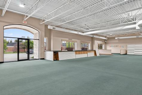 625 North Bridgeport Terrace Lindenhurst IL 60046