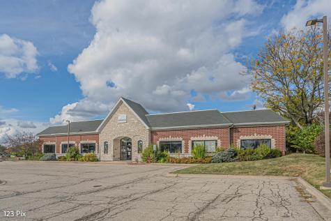 625 North Bridgeport Terrace Lindenhurst IL 60046