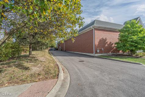 625 North Bridgeport Terrace Lindenhurst IL 60046