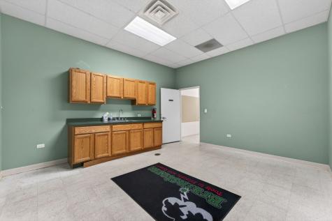 625 North Bridgeport Terrace Lindenhurst IL 60046