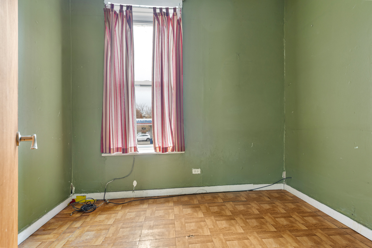 3000 West Diversey Avenue Chicago IL 60647