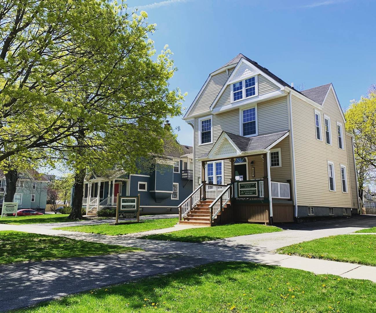 208 North West Street Waukegan IL 60085
