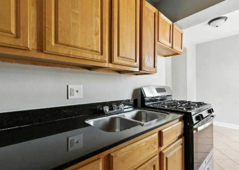 7150-52 South Cornell Avenue Chicago IL 60649