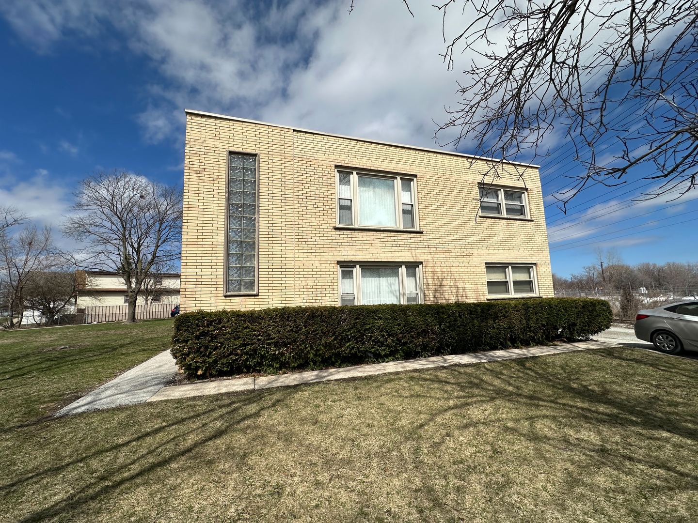 13729 South Brainard Avenue Chicago IL 60633