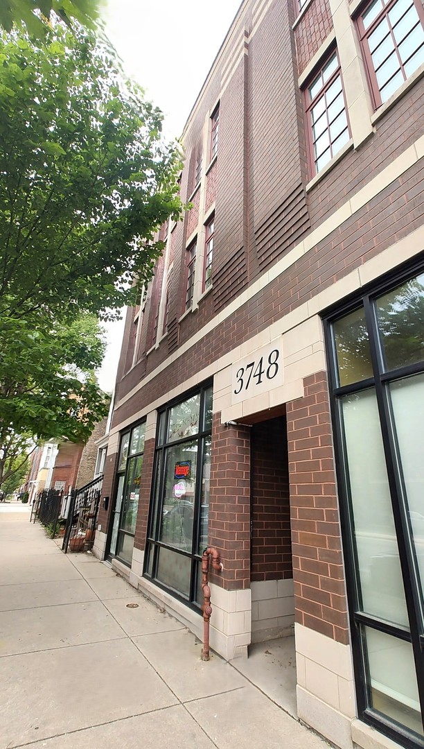 3748 North Ashland Avenue Chicago IL 60613