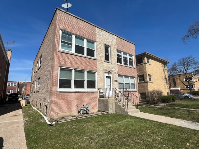4952 Hull Street Skokie IL 60077