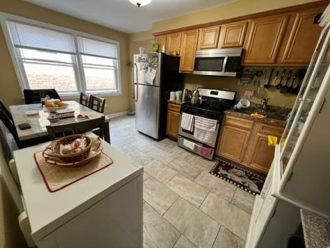 4952 Hull Street Skokie IL 60077